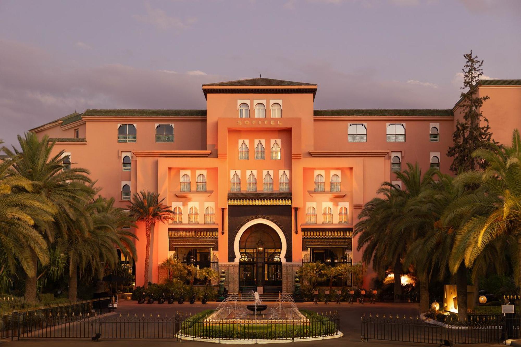 Sofitel Marrakech Palais Imperial & Spa Marrakesh Esterno foto The main entrance of the hotel