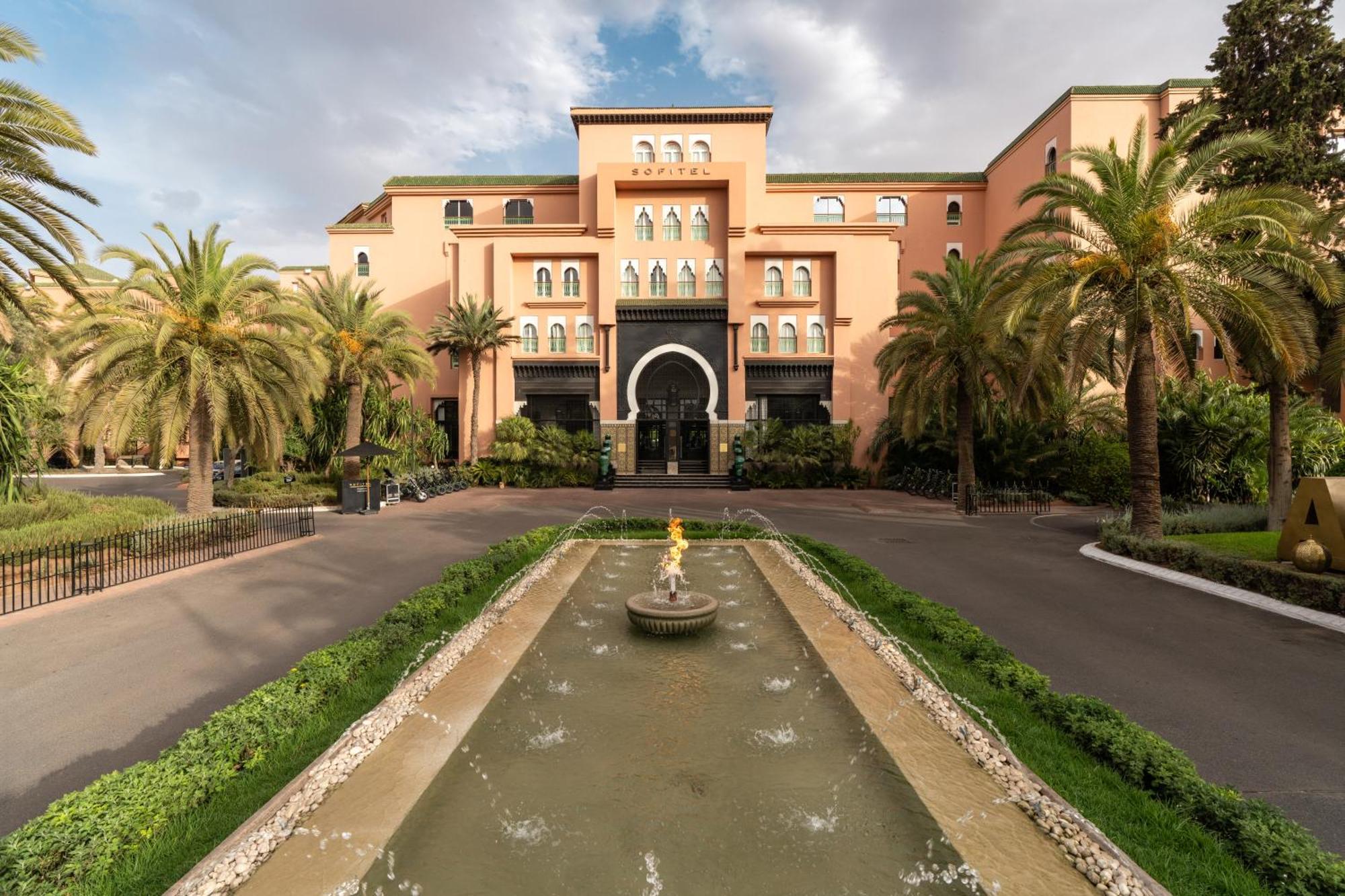 Sofitel Marrakech Palais Imperial & Spa Marrakesh Esterno foto The main entrance of the hotel