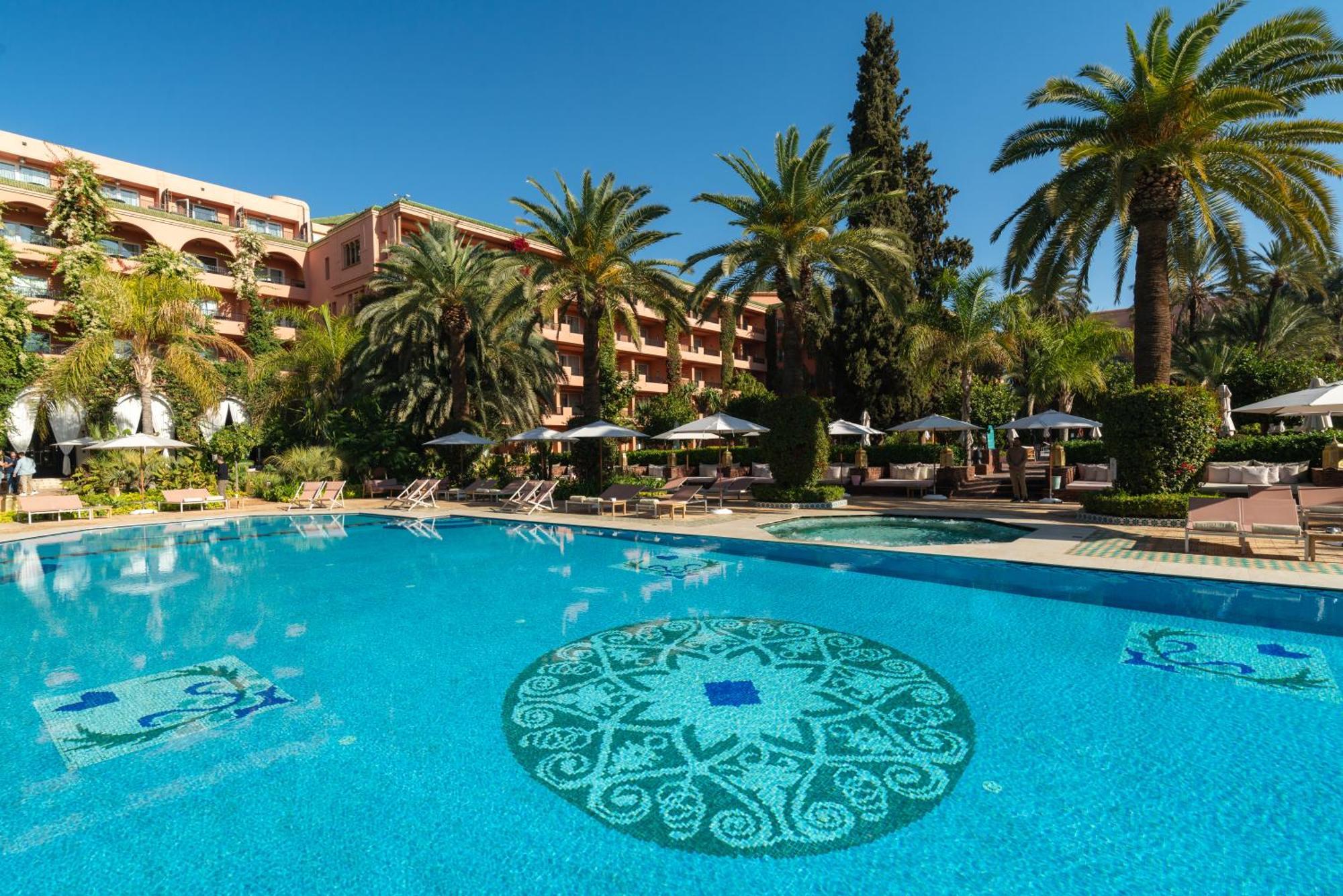 Sofitel Marrakech Palais Imperial & Spa Marrakesh Esterno foto The swimming pool at the hotel