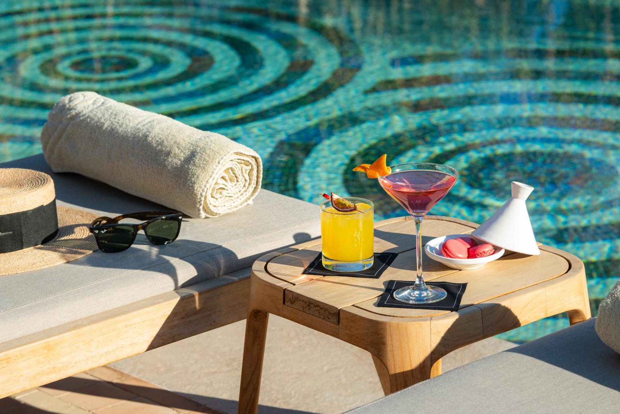 Sofitel Marrakech Palais Imperial & Spa Marrakesh Esterno foto Poolside at the hotel