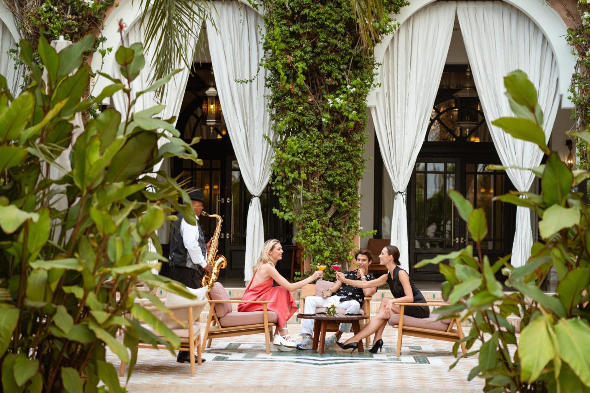 Sofitel Marrakech Palais Imperial & Spa Marrakesh Esterno foto The Hotel's courtyard